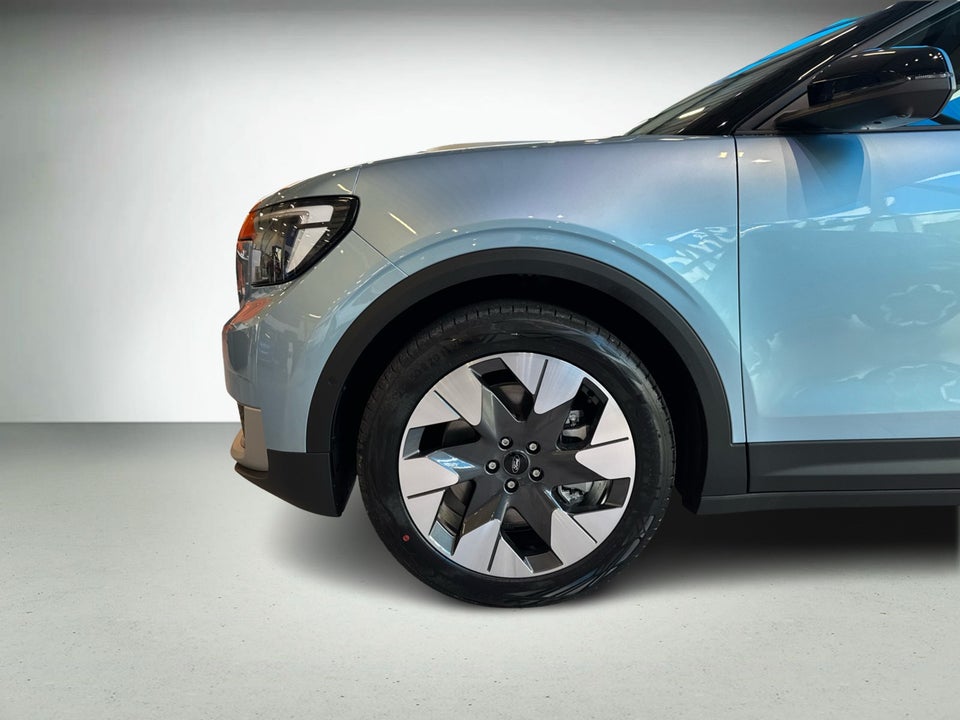 Ford Explorer 82 Premium Extended Range 5d