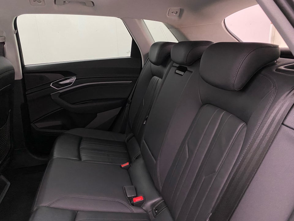 Audi e-tron 50 quattro 5d