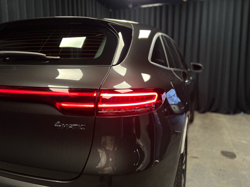 Mercedes EQC400 4Matic 5d