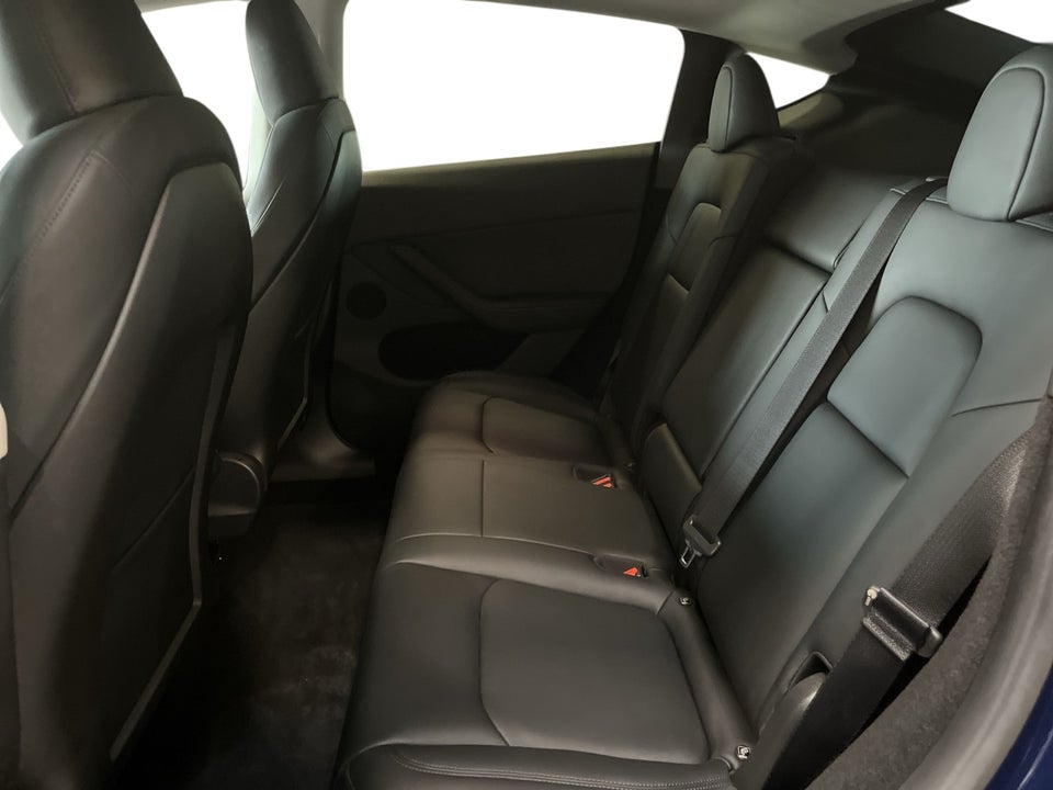 Tesla Model Y Long Range AWD 5d