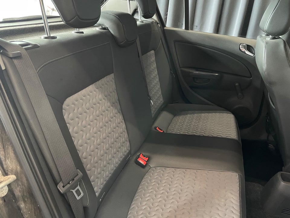 Opel Corsa 1,4 16V Cosmo 5d