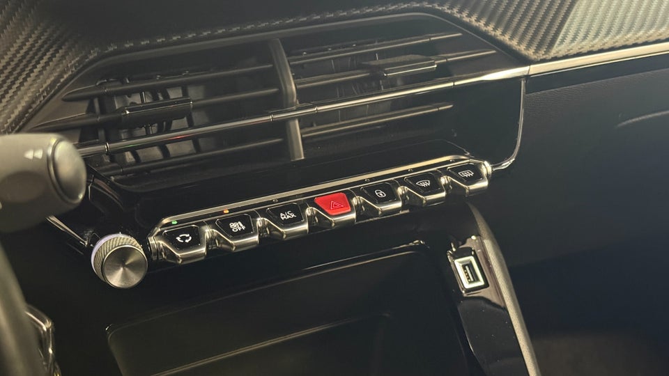 Peugeot 208 1,2 PureTech 100 Active 5d