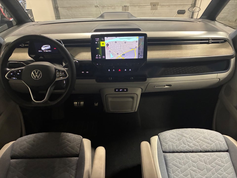 VW ID.Buzz 77 Pro SWB 5d