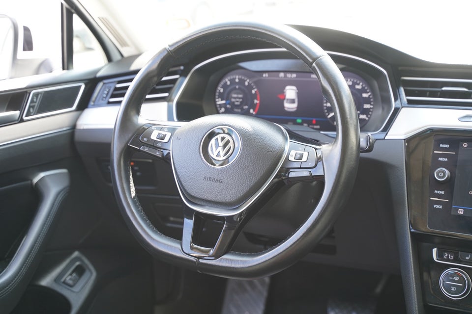 VW Passat 1,4 TSi 150 High+ DSG 4d