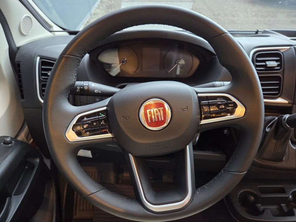 Laika Ecovip 2,2 L4009 DS aut. 3d