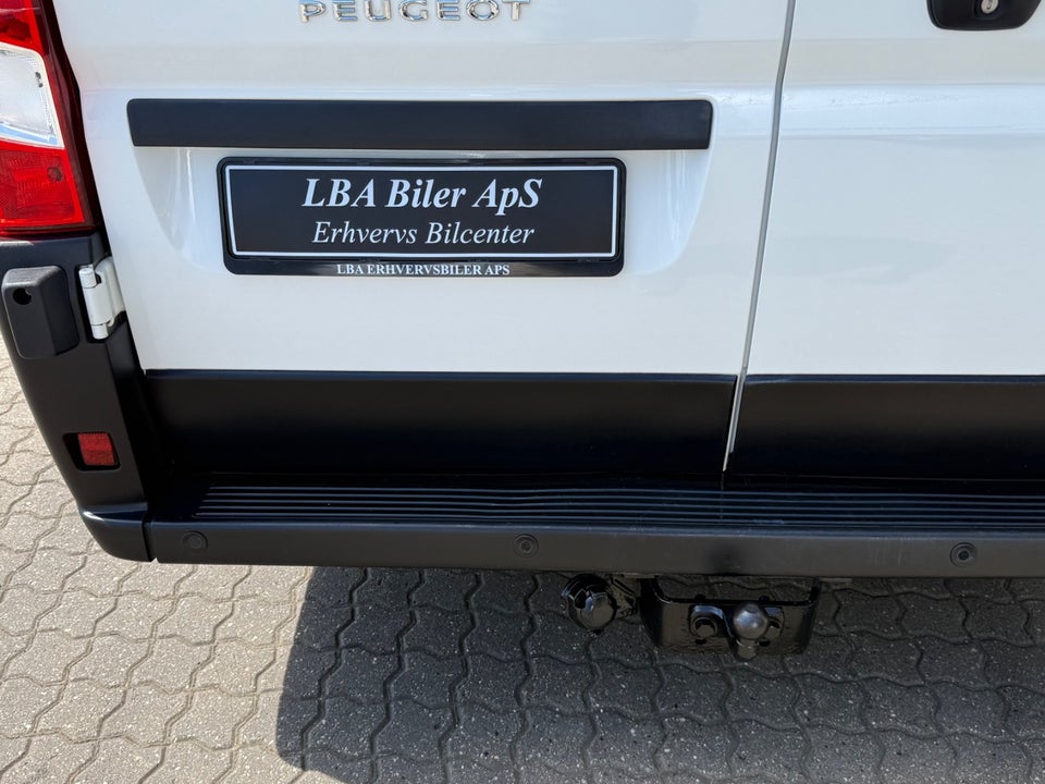 Peugeot Boxer 333 2,2 BlueHDi 165 L3H2 Premium