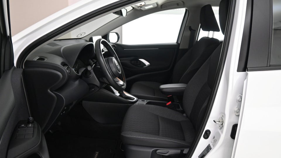 Mazda 2 1,5 Hybrid Pure+ CVT 5d