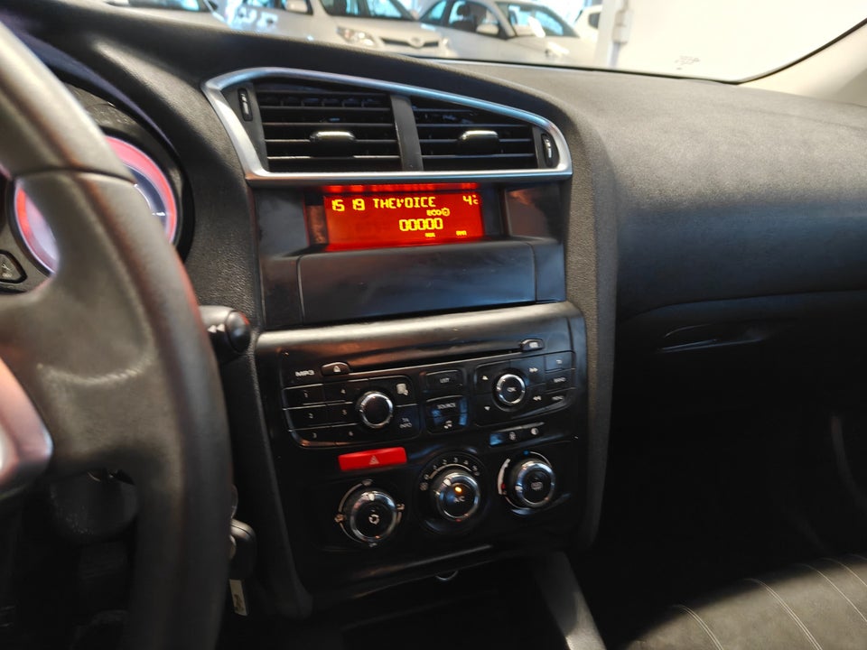 Citroën C4 1,6 BlueHDi 100 Feel 5d