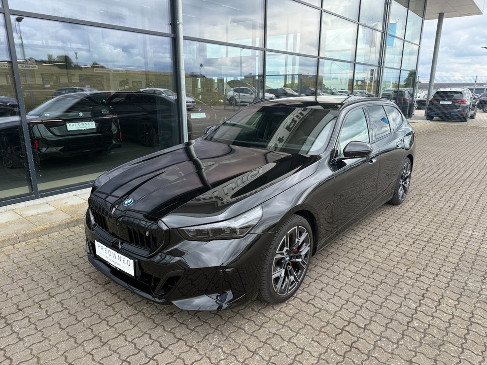 BMW i5 eDrive40 Touring Supercharged 5d