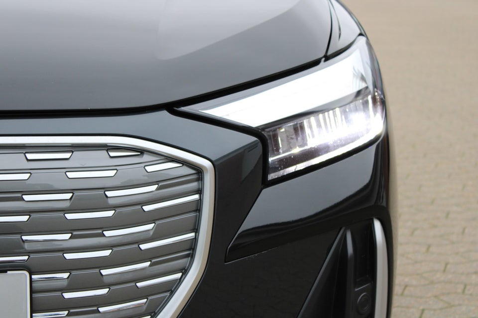 Audi Q4 e-tron 45 S-line 5d