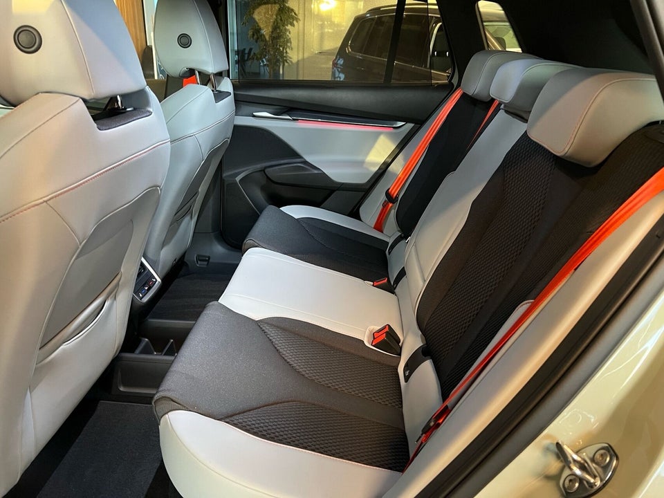 Skoda Elroq 85 iV Lodge Maxx 5d