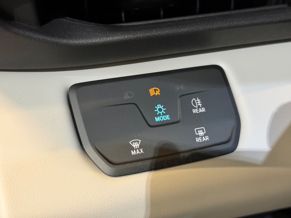 Ford Explorer 82 Select Extended Range 5d