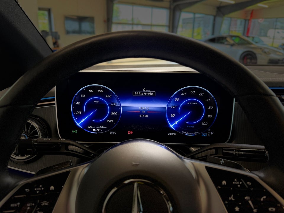 Mercedes EQE350 AMG Line Premium Plus 4d
