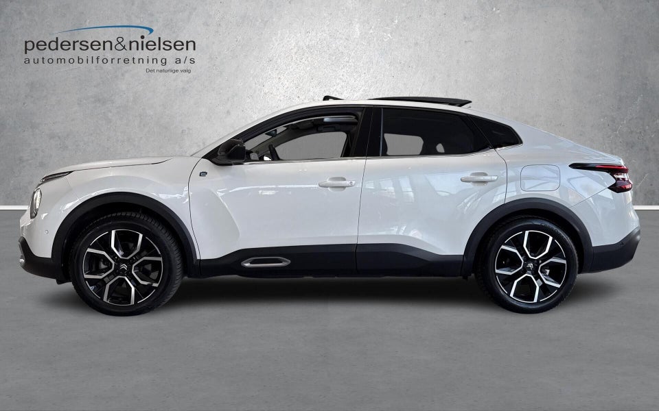 Citroën ë-C4 X 50 Shine 4d