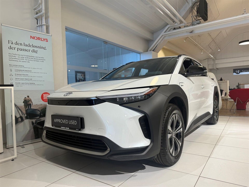 Toyota bZ4X Executive 5d