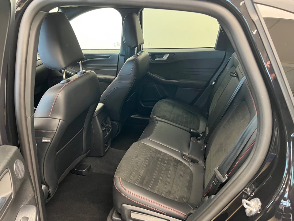 Ford Kuga 2,5 PHEV ST-Line X CVT 5d