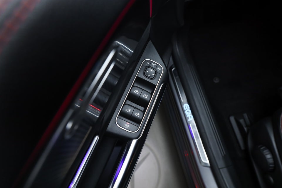 Mercedes EQA350 AMG Line 4Matic 5d