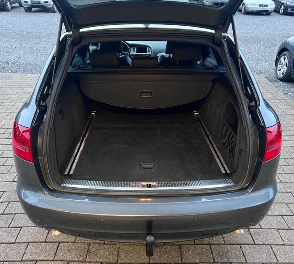 Audi A6 3,0 TDi S-line Avant quattro Tiptr. 5d