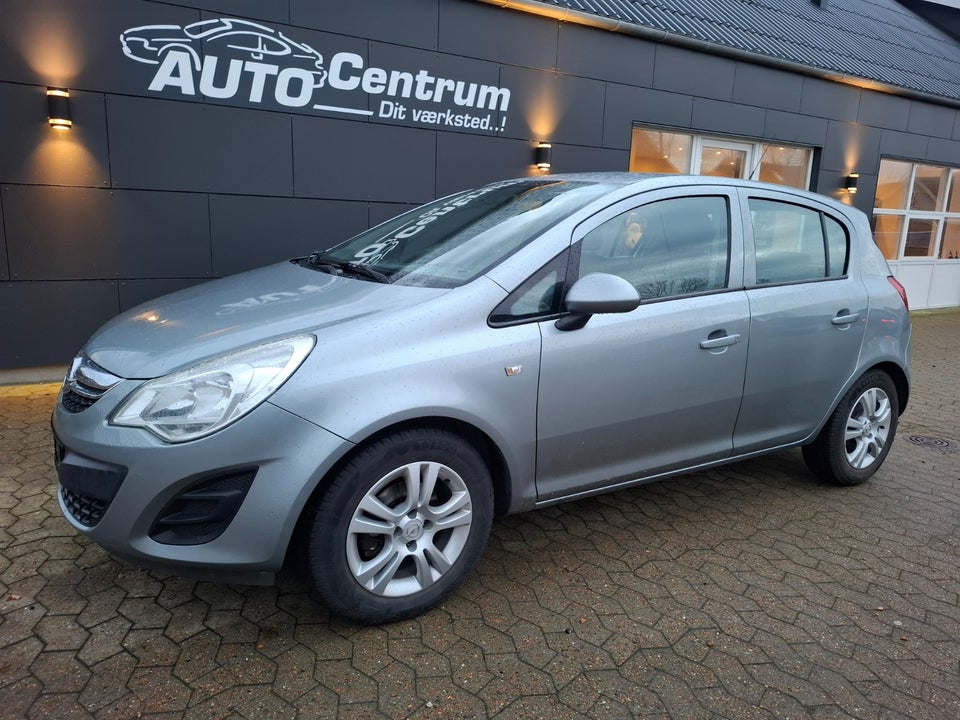 Opel Corsa 1,0 12V Enjoy 5d