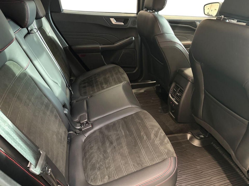 Ford Kuga 2,5 PHEV ST-Line X CVT 5d