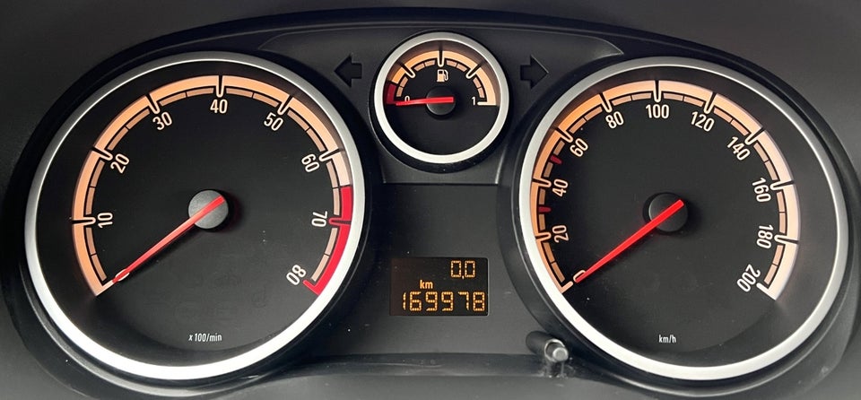 Opel Corsa 1,0 12V Enjoy 3d