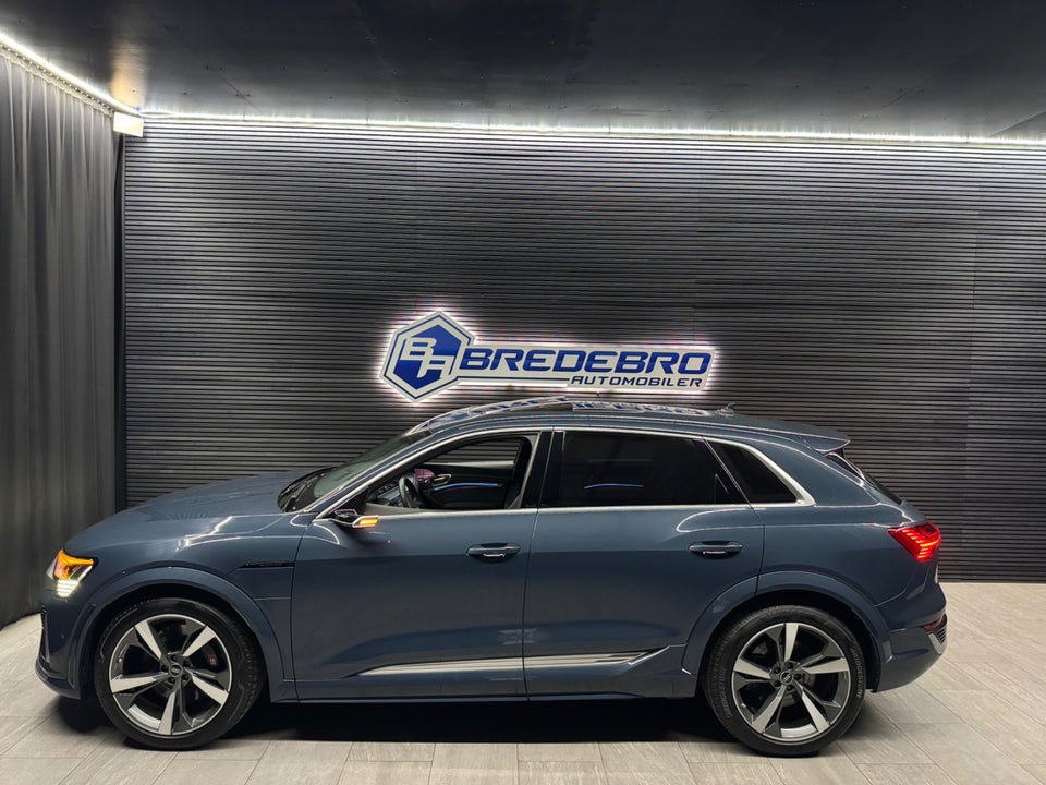 Audi SQ8 e-tron quattro 5d