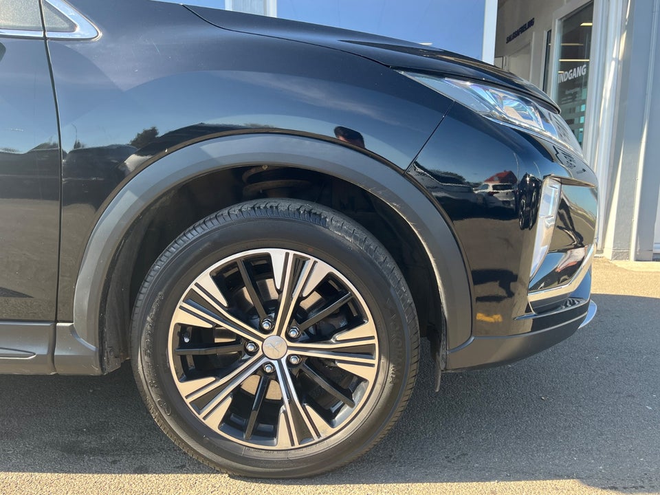Mitsubishi Eclipse Cross 1,5 T 163 Invite+ 5d