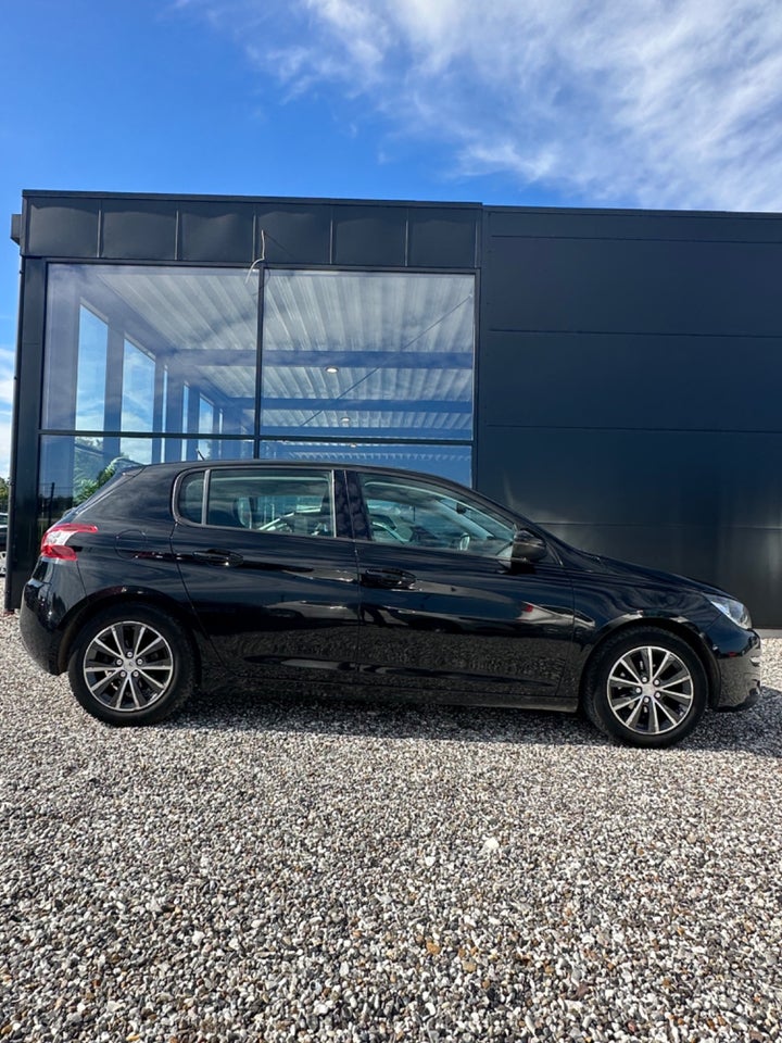 Peugeot 308 1,6 HDi 92 Active 5d