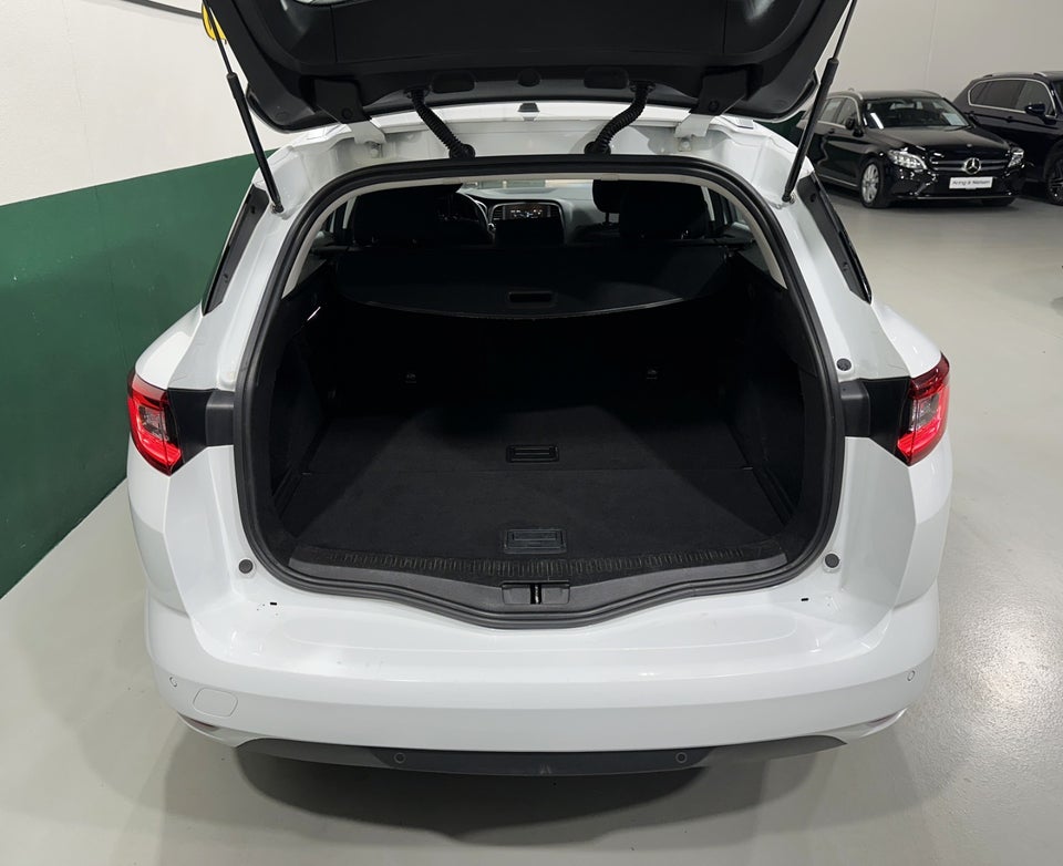 Renault Megane IV 1,3 TCe 140 Zen Sport Tourer EDC 5d