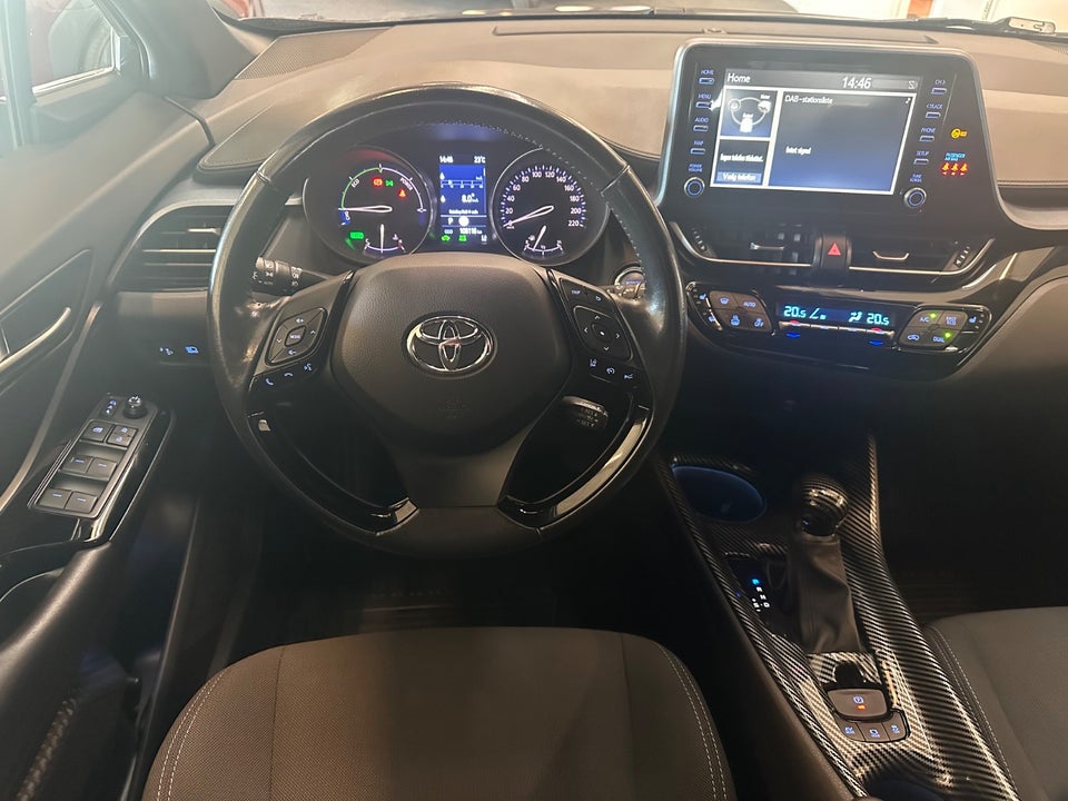 Toyota C-HR 2,0 Hybrid C-LUB Smart CVT 5d