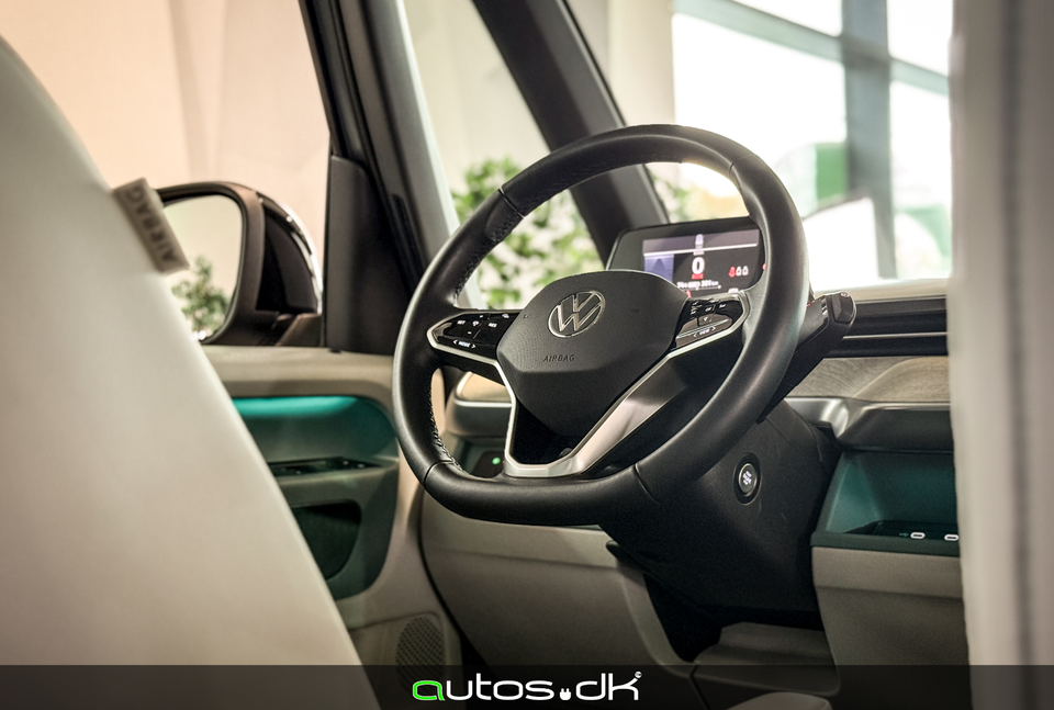 VW ID.Buzz 77 Pro SWB 5d
