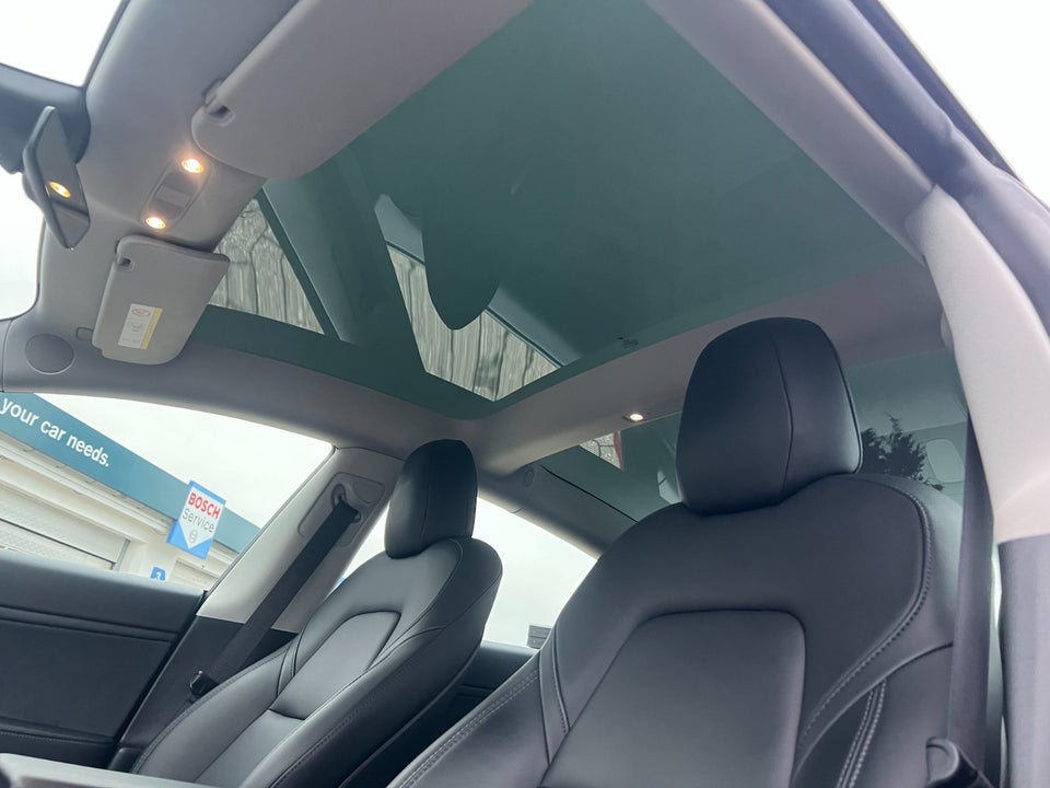 Tesla Model 3 Performance AWD 4d