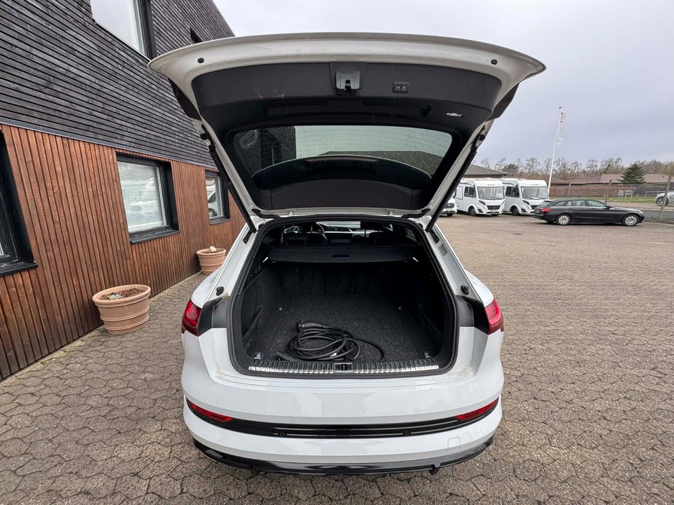 Audi e-tron 55 S-line quattro 5d