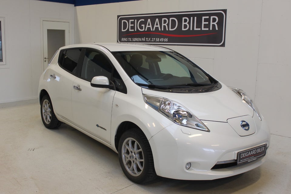 Nissan Leaf 24 Acenta 5d