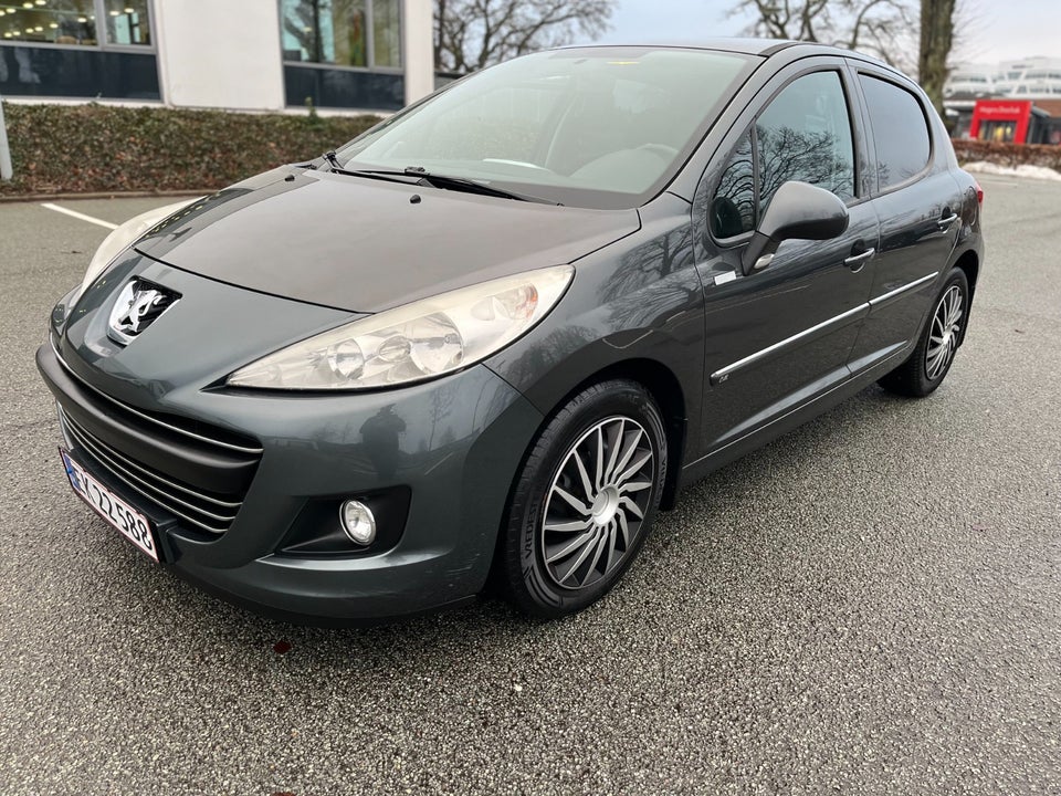 Peugeot 207 1,6 HDi 92 Active 5d
