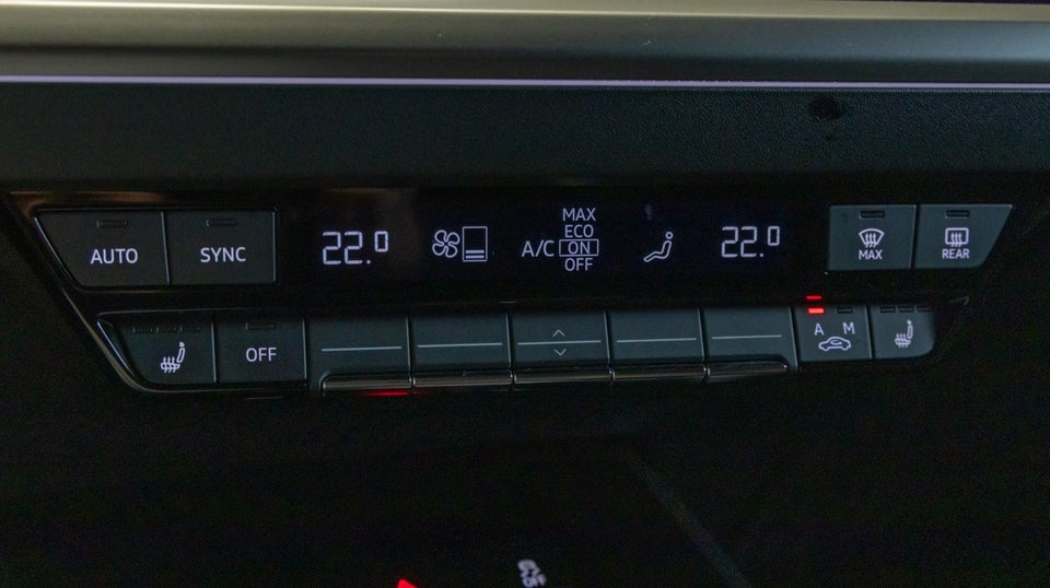 Audi Q4 e-tron 45 quattro 5d