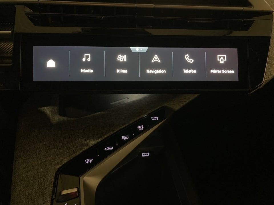 Peugeot e-5008 77 Allure 7prs 5d