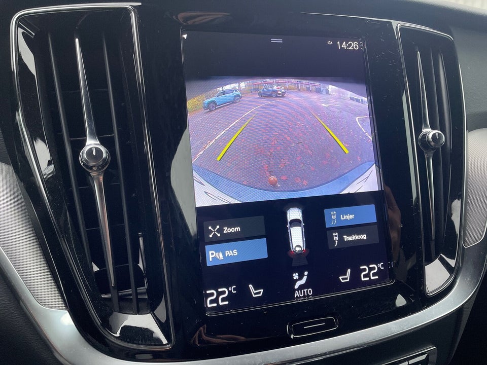 Volvo V60 2,0 T8 ReCharge R-Design aut. AWD 5d