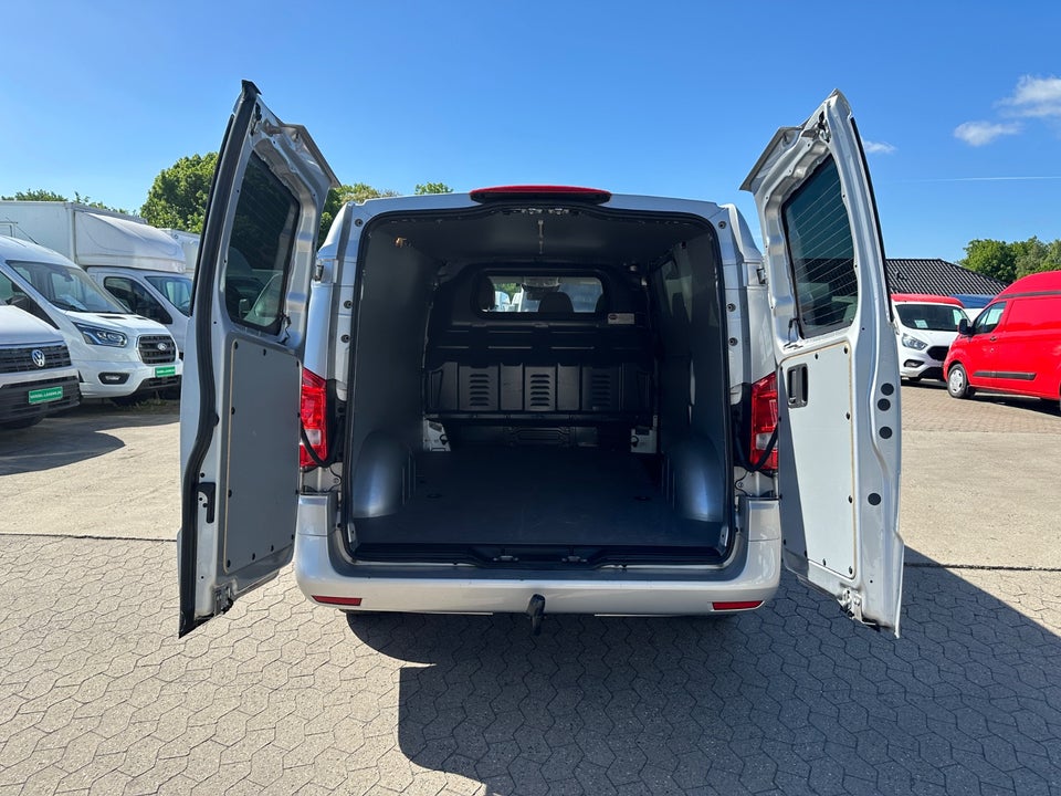 Mercedes Vito 119 2,0 CDi Kassevogn aut. L RWD