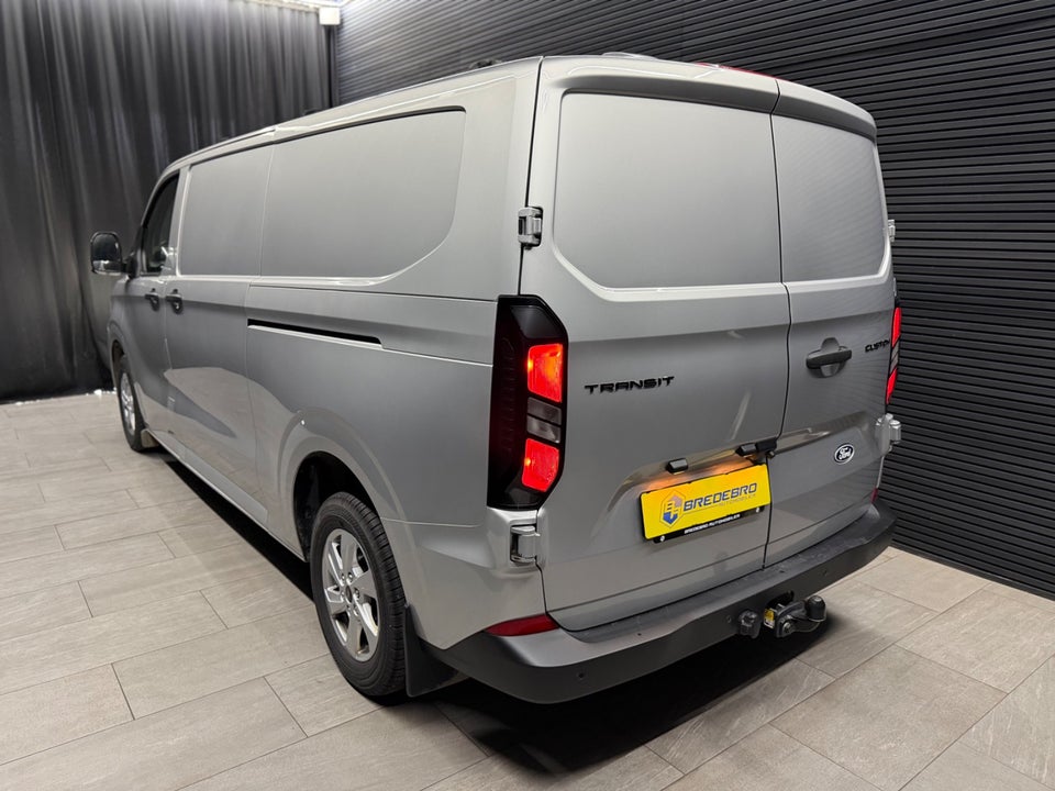 Ford Transit Custom 320 L2 2,0 EcoBlue Trail