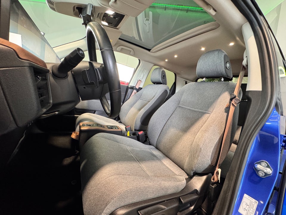 Honda e Advance 5d