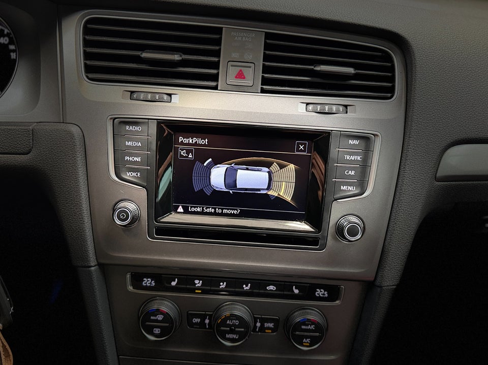 VW Golf VII 1,6 TDi 110 Edition 40 BM 5d