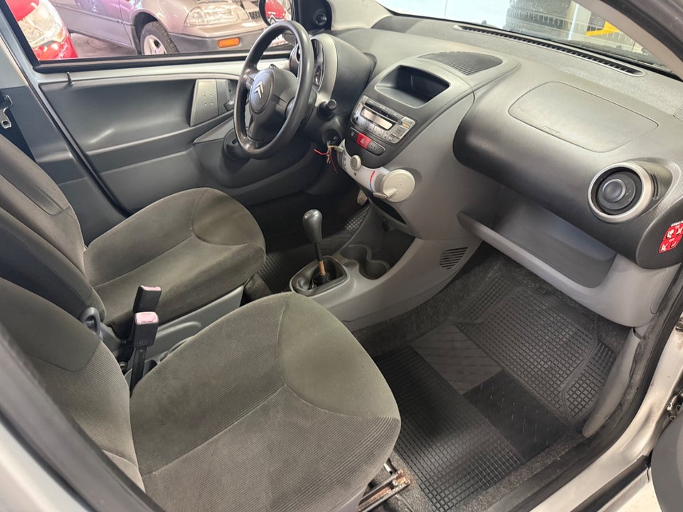 Citroën C1 1,0i  5d