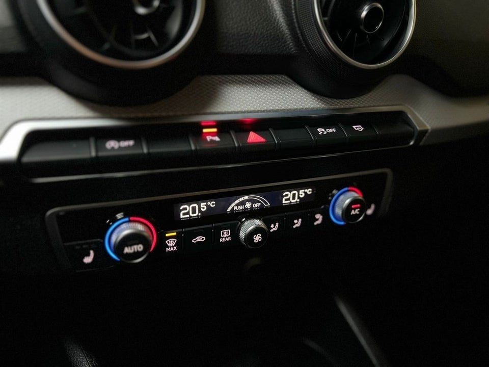 Audi Q2 35 TFSi Prestige S-tr. 5d