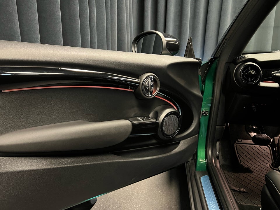 MINI Cooper SE Classic Trim 3d