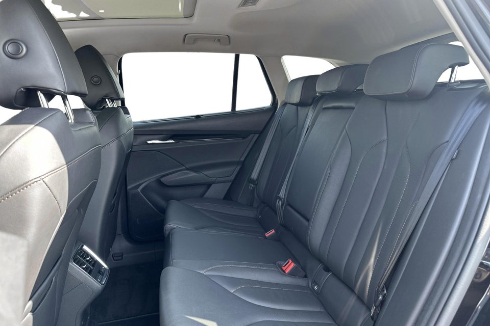 Skoda Enyaq 80 iV Selection Suite 5d