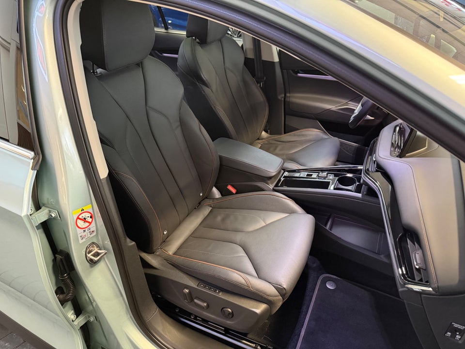 Skoda Enyaq 85 iV Suite 5d