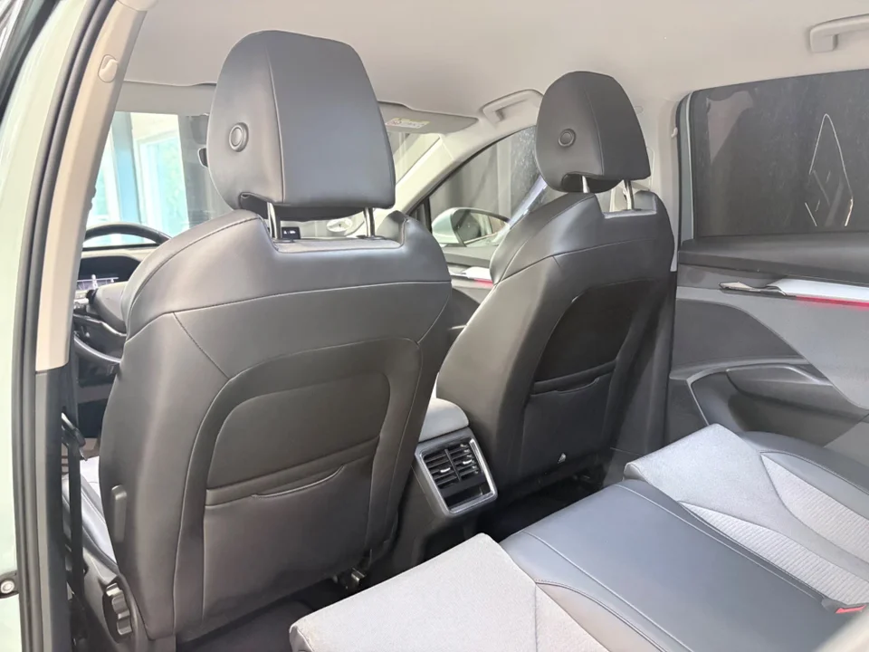 Skoda Enyaq 80 iV Loft 5d