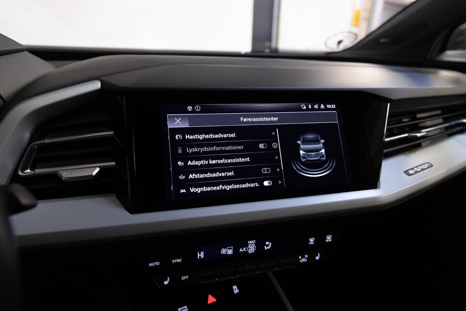 Audi Q4 e-tron 40 S-line Sportback 5d