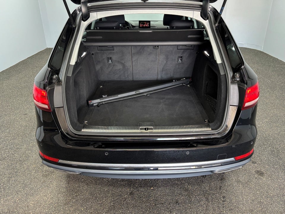 Audi A4 40 TFSi Sport Prestige Avant S-tr. 5d
